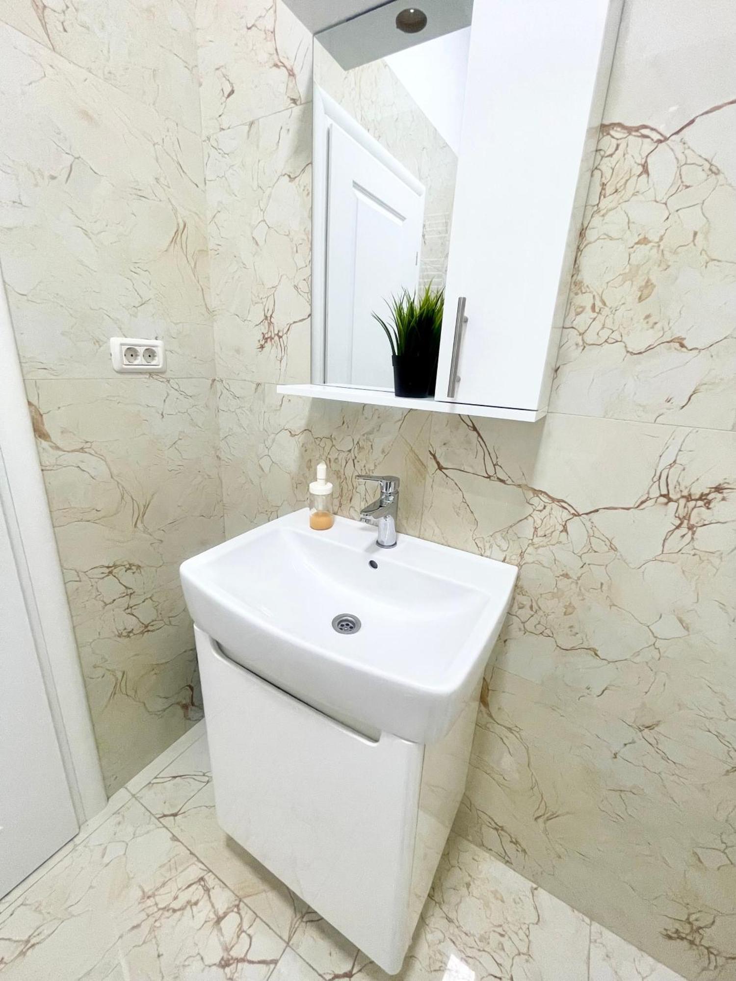 Adress Cd22 Apartamento Bucarest